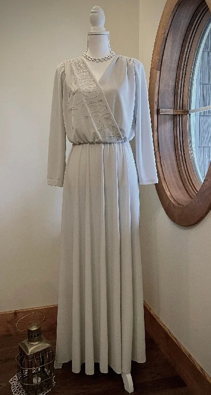 Pale Blue Grey Beaded Bodice Evening Gown Chiffon Mother of the Bride Dresse Floor Length Formal Dress